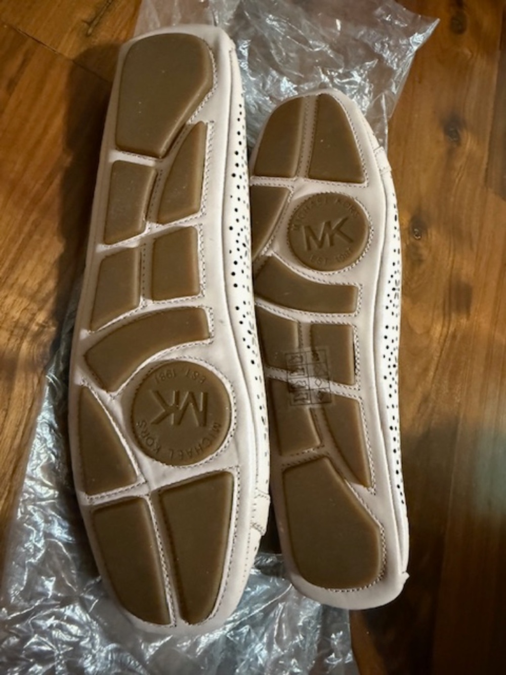 Michael Kors Shoes Perforated Flats, Pink, Size 10 - Picture 6 of 7